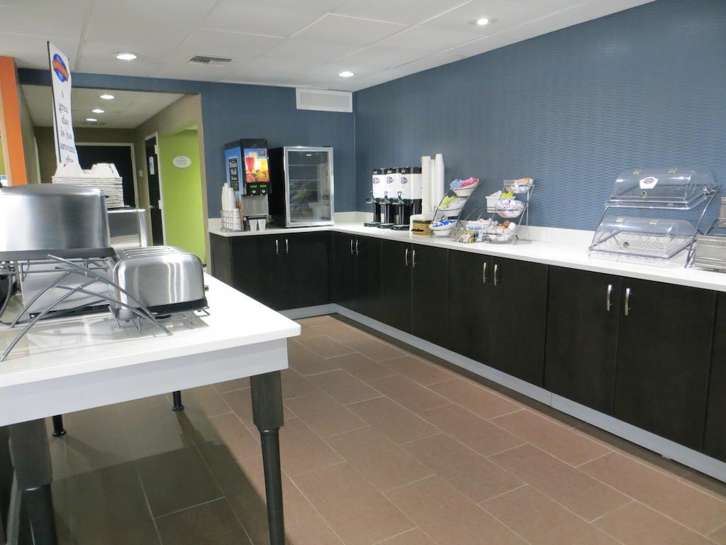 Baymont Inn & Suites Florence Exteriör bild